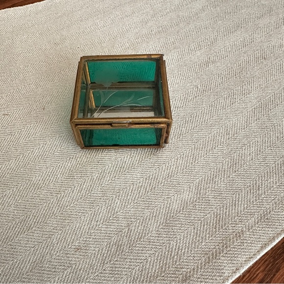 Other - Elegant Green Glass and Gold Accent Box
